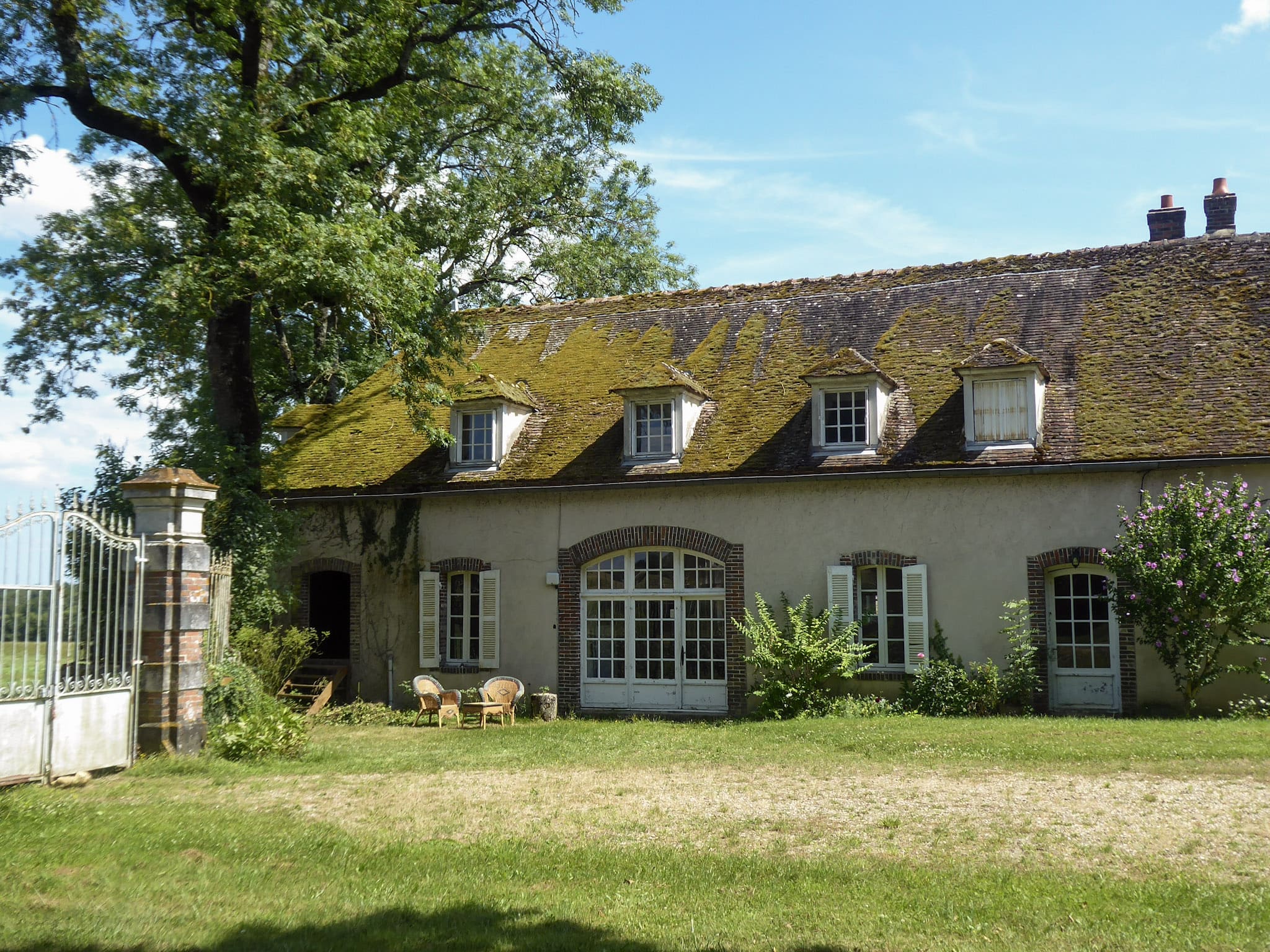 gîte-longere-bourgogne-yonne-paris-mariage-location-augustine-mariagealacampagne-campagne